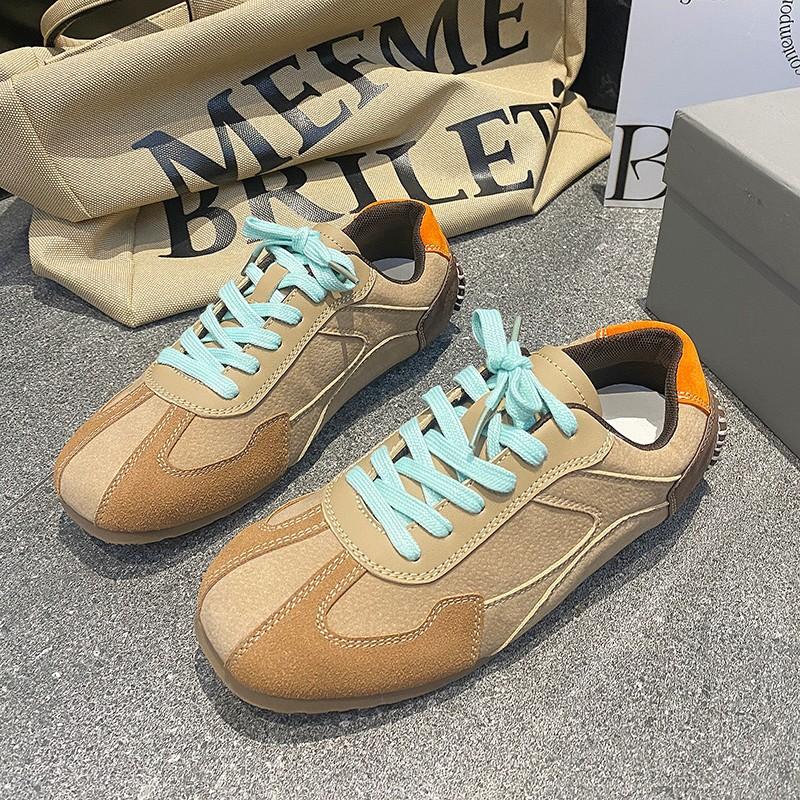 Retro niche German training shoes women's ins tide 2024 new American color matching leather flat bottom fashion casual sports shoes.