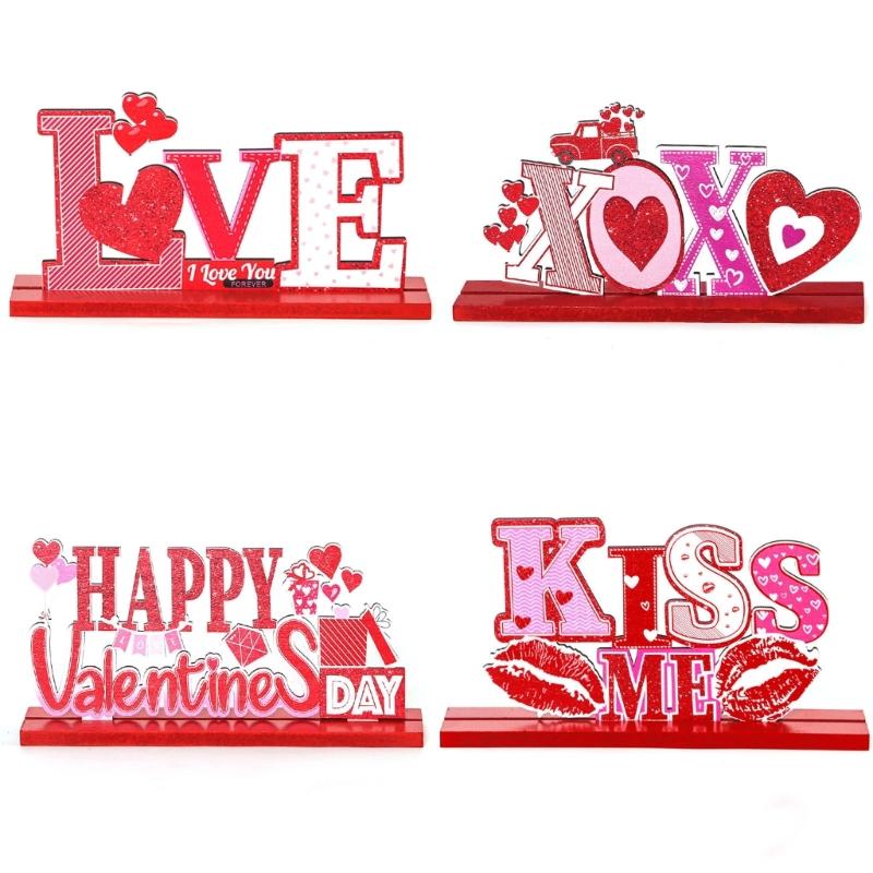 Classical Wood LOVE KISS Figurines Desk Ornaments for Valentine's Day Decoration Couple Gift Indoor Party Decoration
