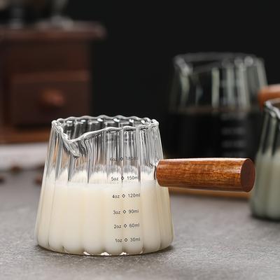 Italian Style Glass Coffee Cup 180ml Reusable Insulated Measuring Cup Wooden Handle Drinking Glasses for Coffee Tea Water