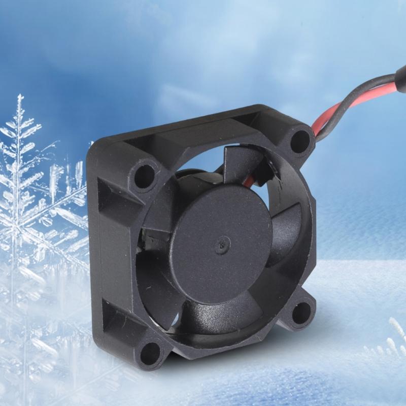 Mini 30mm DC5V Brushless Cooling Fan USB Powered Sleeve Bearing For Electronics