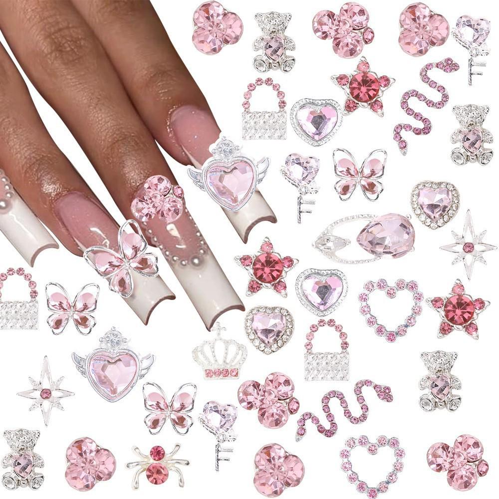 Valentine's Day 520 Nail Art: Heart-Shaped Rhinestone Red & Pink Accessories.
