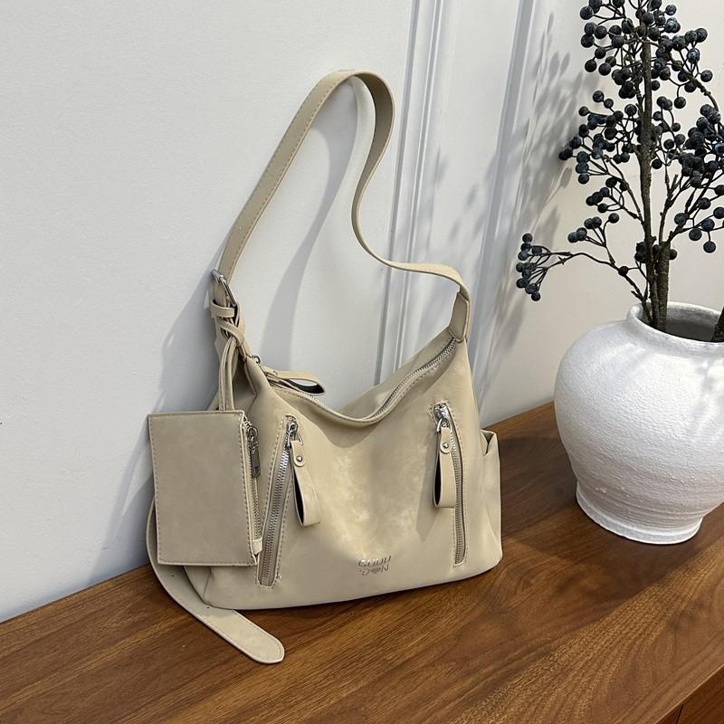 Large Capacity Bag Women's New Messenger Bag Retro Fashion Simple Handbag Shoulder Bag Commuter Tote Bag
