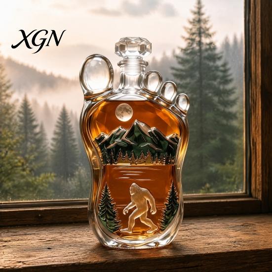 Whiskey Decanter Sasquatch Foot Bottle, Shaped Glass Wine Kitchen Bottle Decorative Liquor for Home Bar Parties High Borosilicate