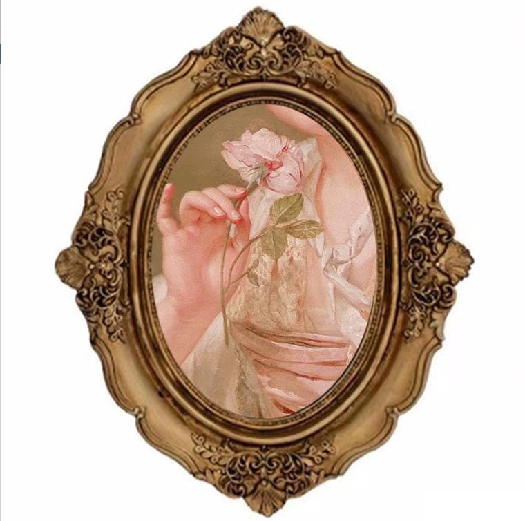 European Vintage Artistic Luxury Relief Photo Frame Resin Adornments Home Room Wall Murals Picture Frame Decoration Accessories