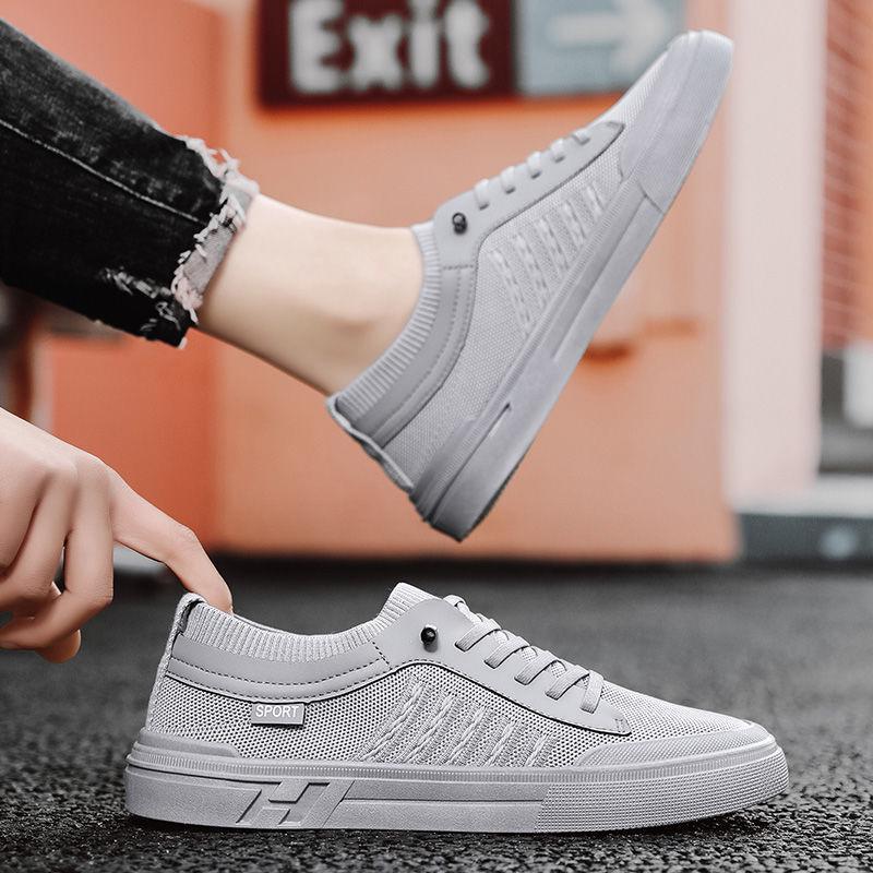 Sommarherrarnas Mesh Andningsbara Slip-on Sneakers: Luktbeständiga Flyknit Körskor för Skate