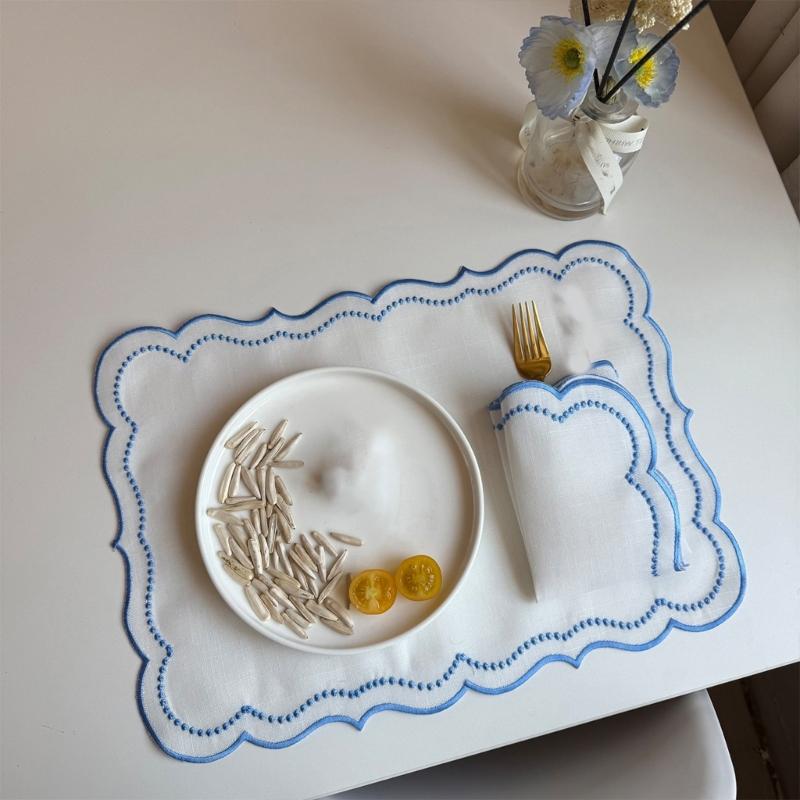 Modern Rectangular Embroidered Polyester Placemat Embroidery Machine Washable Table Mat For Family Gatherings