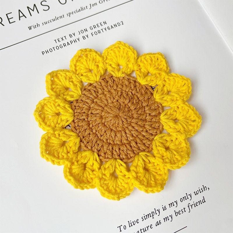 Hand-woven sunflower coaster creative home ornament thermal insulation table mat versatile holiday gift