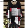 2025 Camiseta Elegante Bohemia para Mujer Estampado Floral de Mariposas Dobladillo Asimétrico Cuello Redondo Versátil y Lavable a Máquina Verano