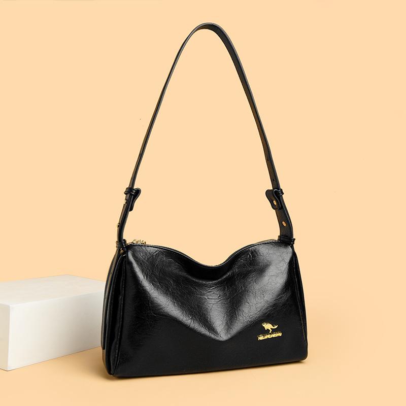 

This Crossbody Bag Is A Fashionable Large-capacity Lightweight and Casual Single-shoulder Bag чорний