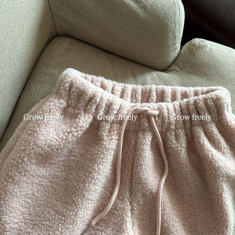 Women's Lambswool Lace Bootcut High-Waisted Shorts - Autumn/Winter 2025 Collection, Trendy Wide-Leg Design.