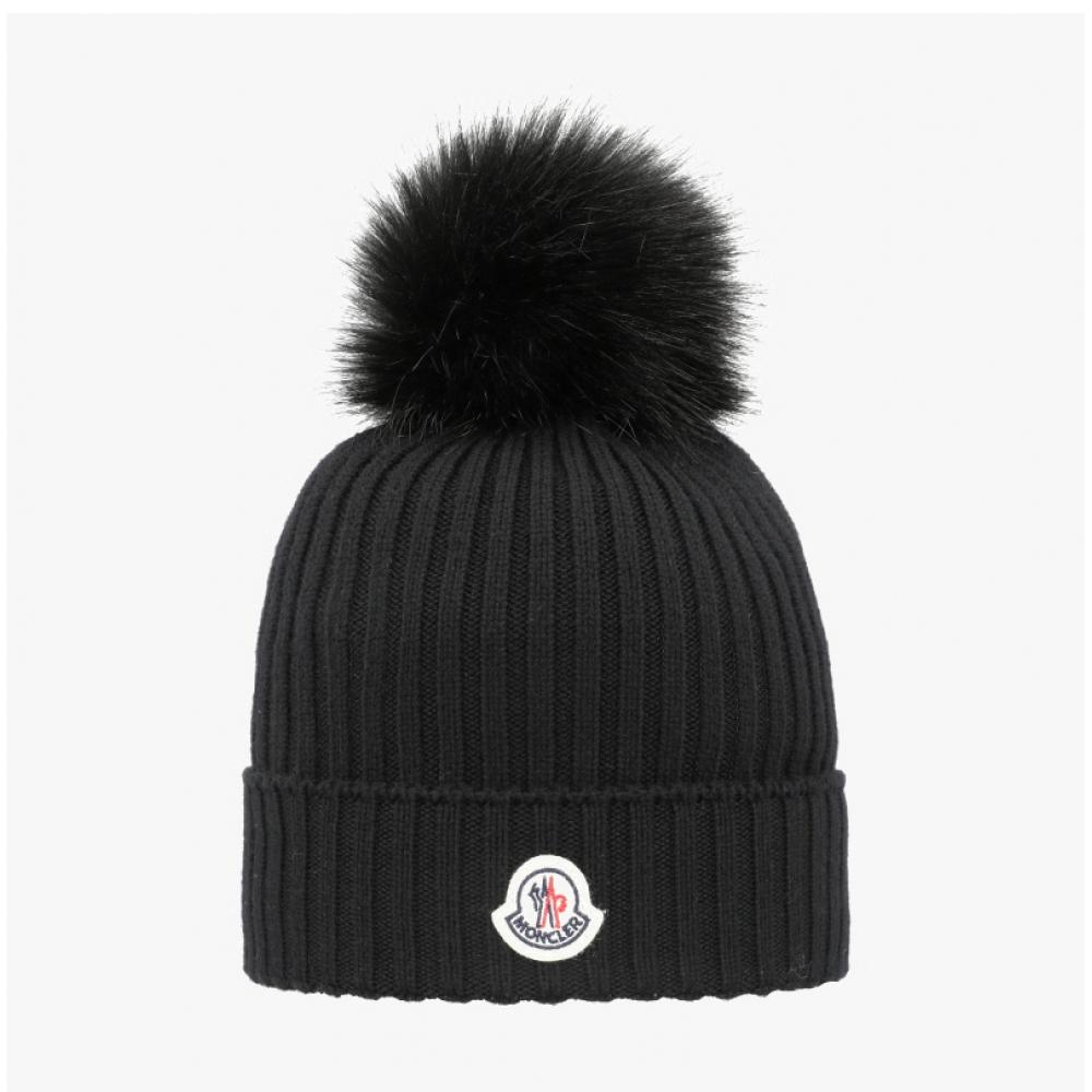 Moncler Pom Pom Beanie Logo Patch 3b00007 M1131 999