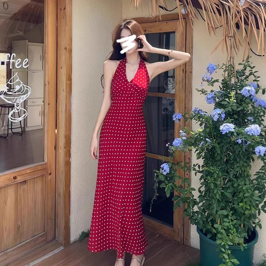 Dopamine Red Neck Dress for Women's Summer New Waist Pinching Super Body Unique Polka Dot Suspender Dress