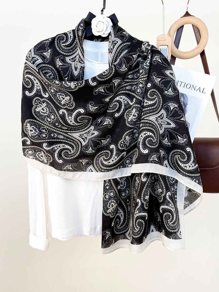 Elegant Women Retro Silk Scarf Floral Print Wrap Shawl Lady Bandanas Hijab Boho Long Scarve Pareo Headscarf Fashion Korean New