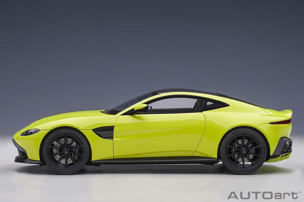 AUTOart Aston Martin Vantage 2019 Metallic Lime Black Roof Finished Model 70279 1/18 Green/Carbon
