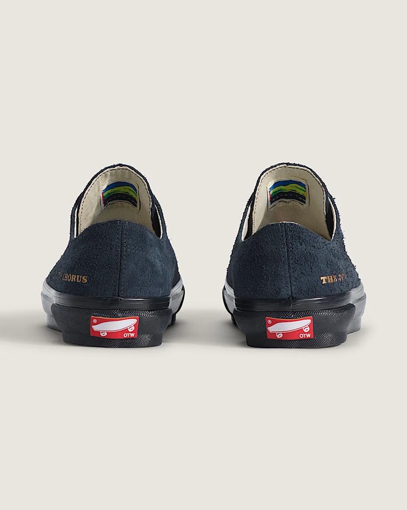 VN000EKSGED Julian Klincewicz A OTW by Vans Style 31 India Ink Black (Men's)
