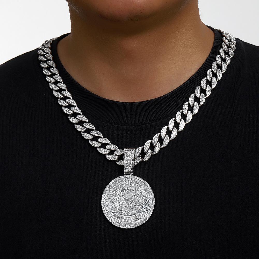 New Creative Round Shield Pattern Pendant, European and American Hip Hop Trendy Men's Pendant Necklace