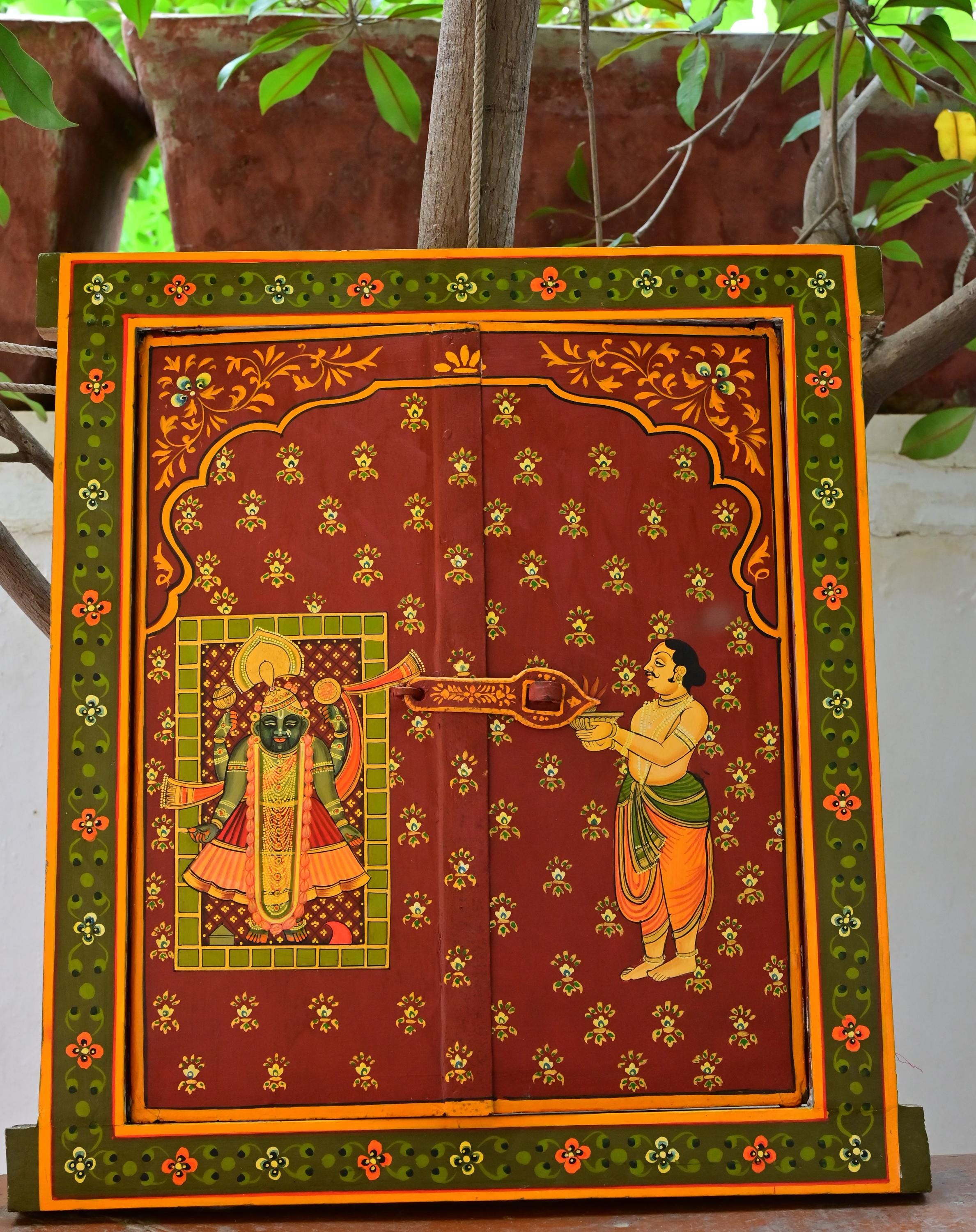 Antique Hand-Painted Krishna Window Panel: Rajasthani Jharokha Wall Decor разноцветный
