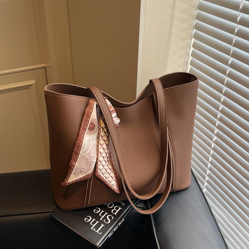 Pass To Work Versatile Large-capacity Bag Women's New Shoulder Tote Bag