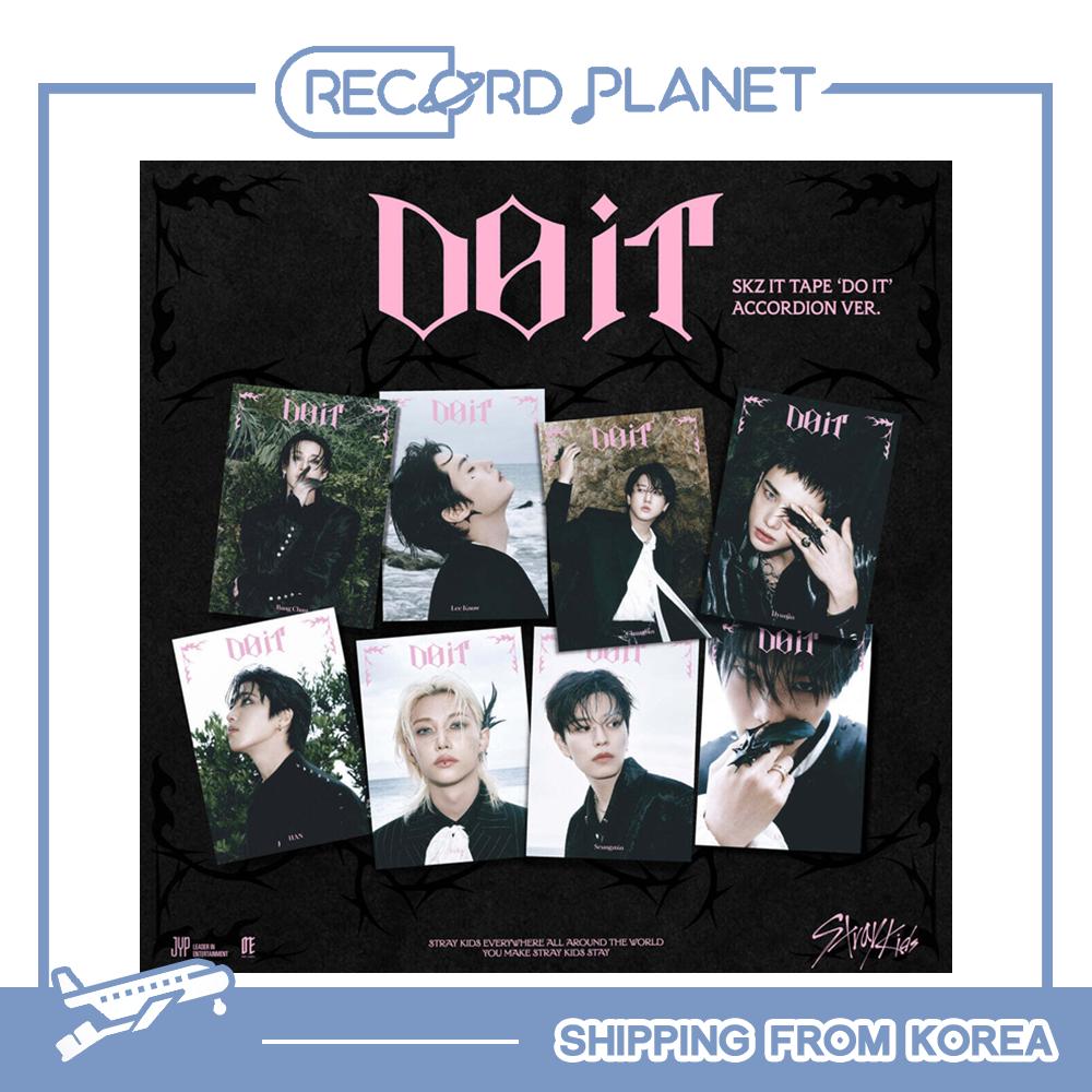 

[Предзаказ] [ВЕРСИЯ НА ВЫБОР] Stray Kids - SKZ IT TAPE [DO IT] (АККОРДЕОН ВЕР.) CHANGBIN