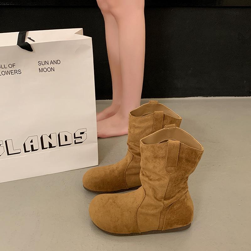

Retro inner heightening short boots women s 2025 autumn and winter new round head soft sole Birkenstock boots short western cowboy boots 40