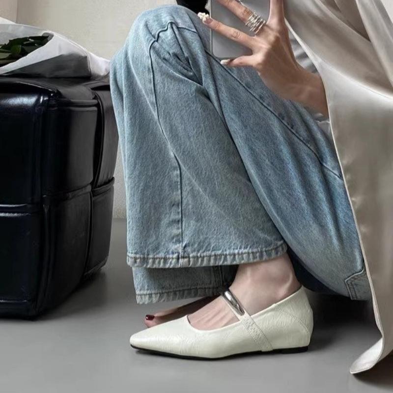 New Fashion Buckle Strap Ladies Flats Mary Janes Shoes Female Designer Shallow Footwear Silk Women Flat With Shoes Red