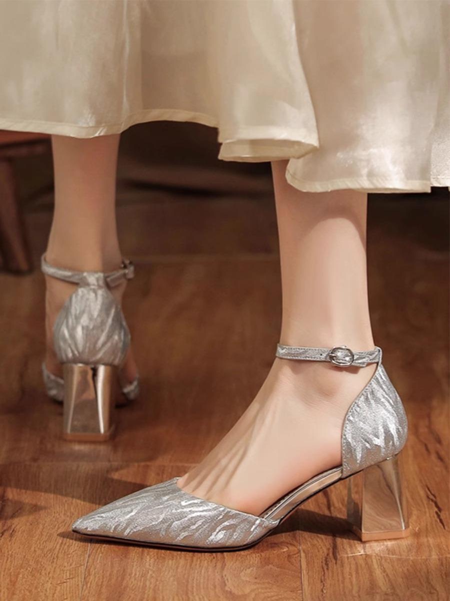 

Шампань острый носок толстый каблук туфли-лодочки женские 2025 новый сказочный стиль темперамент мода с юбкой полые высокие каблуки 39