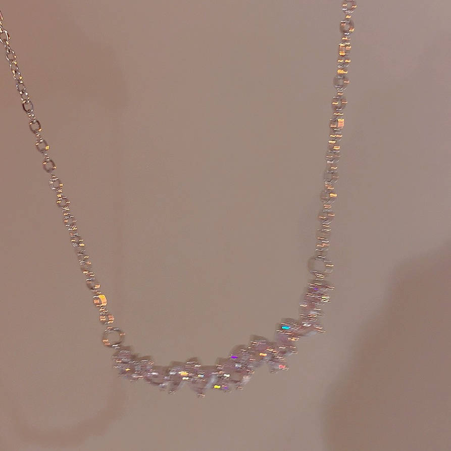 Flash Diamond Wisteria Flower Necklace Female Style Exquisite Simple Design Niche Light Luxury Premium Versatile Clavicle Chain