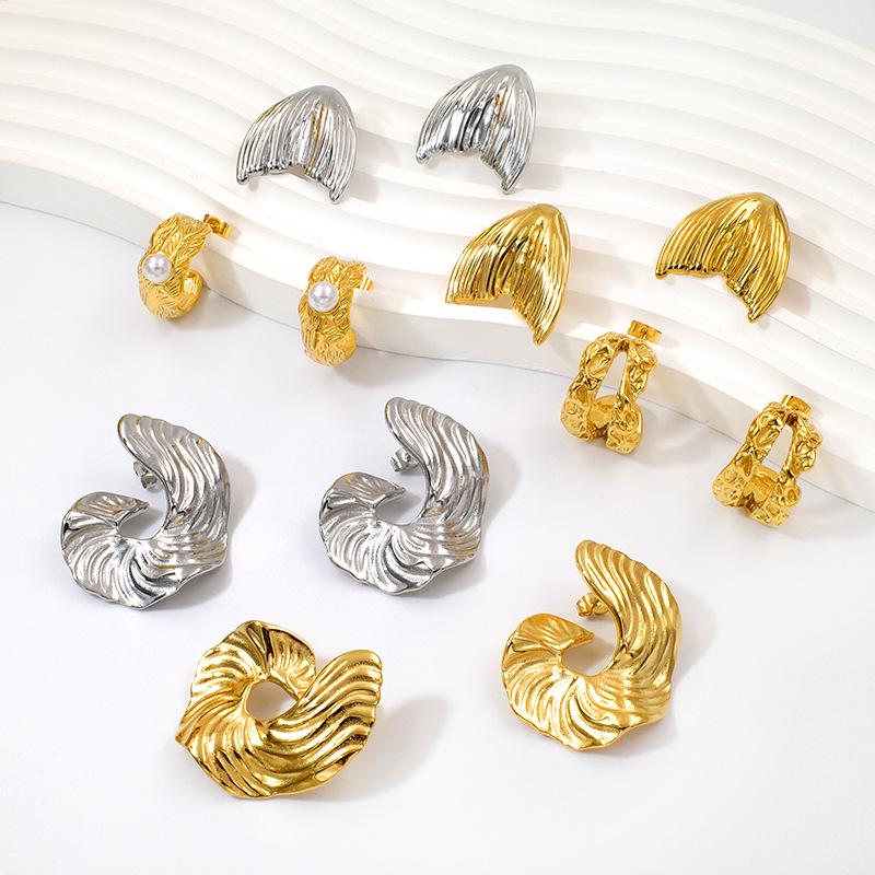 Elegant Leaf Design Earrings for Women - Titanium Steel, European & American Fashion, High-End Feel Jewelry