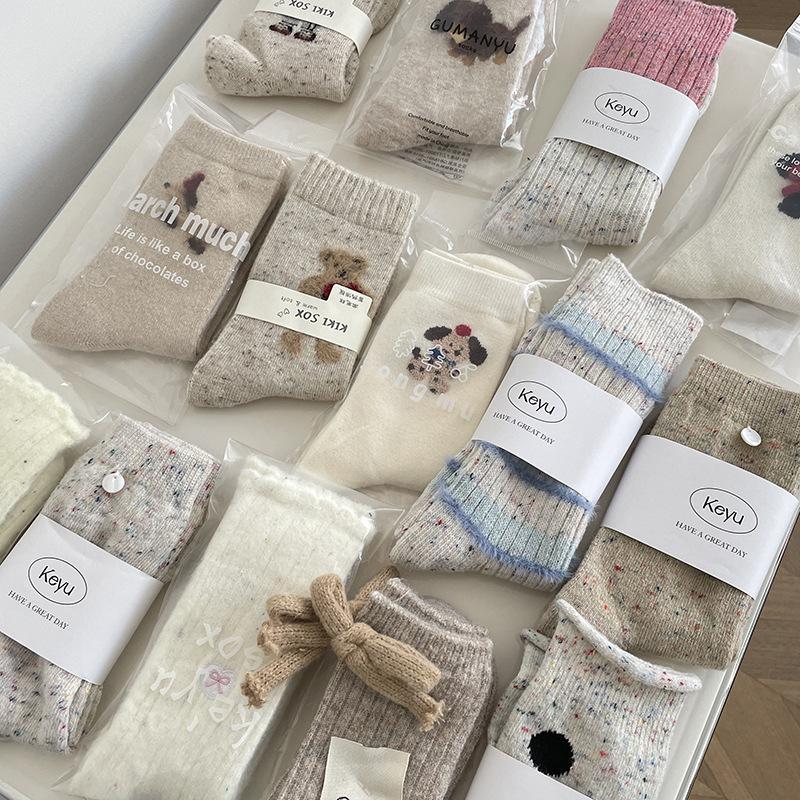 SP&CITY Korean Cartoon Embroidery Wool Socks Women's White Bow Stripe Plush Middle Tube Socks Winter Breathable Thickned Socks