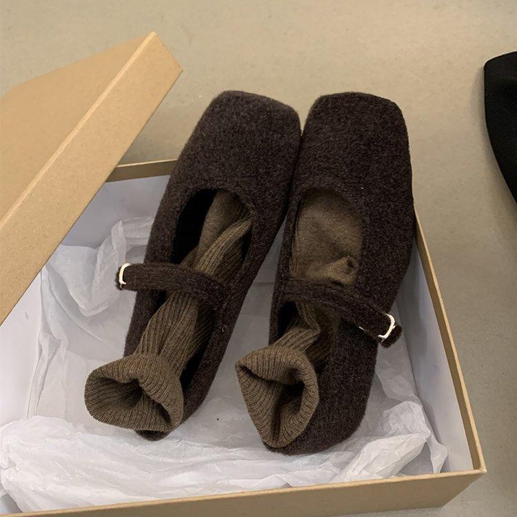 French outer wear Mary shallow mouth single shoes autumn new retro temperament flat beanie shoes