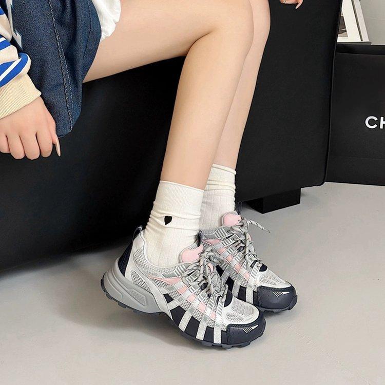 

[youshilai] Retro color matching dad shoes women s 2025 autumn new height-increasing versatile sports and leisure shoes 35