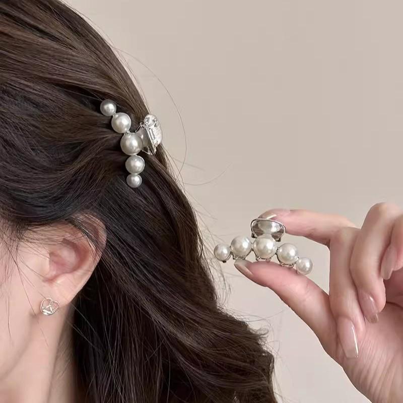Elegant Pearl Small Shark Hair Claw Clip Women Fluffy Top Side Bangs Fixed Hair Accessories