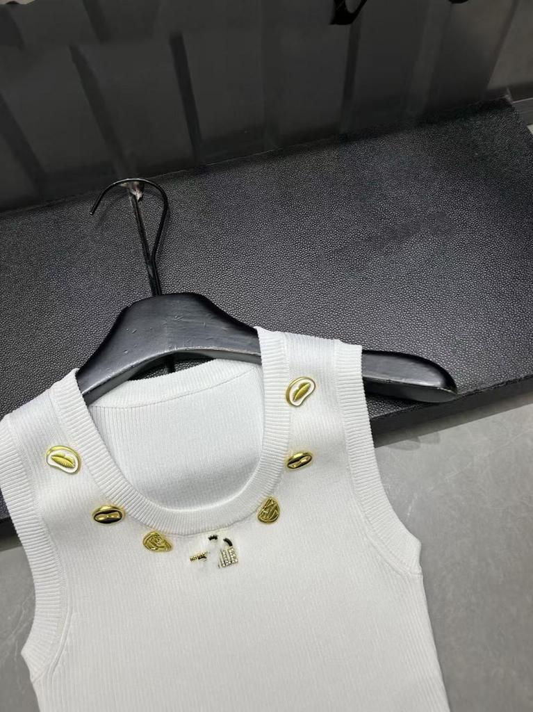 European Style Round Neck Knit Vest with Metal Accents - Slimming & Versatile, New Spring Arrival