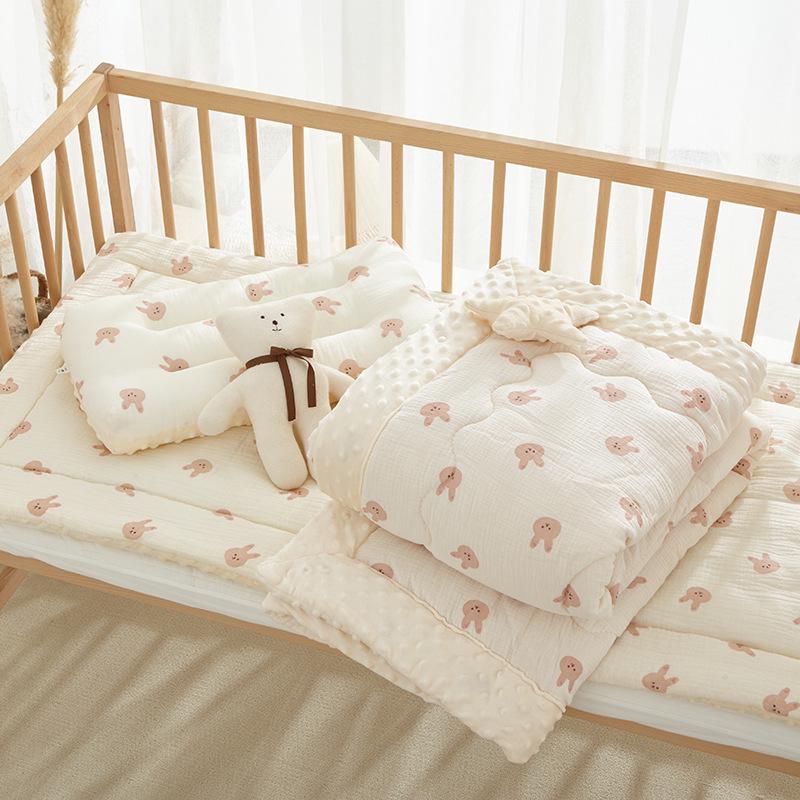 Set de lenjerie de pat pentru copii de grădiniță Clasa A: Plapumă, Pătură, și Pernă