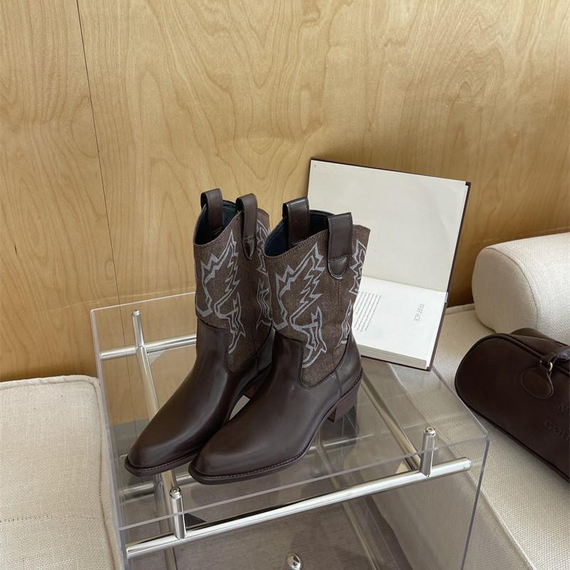 Cai Wenjing Zhang Yuxi V-mouth Western Cowboy Boots Women's 2025 Autumn New Retro Medium Boots