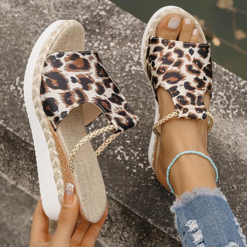 Fashion Women's Leopard Print Wedge Sandals Summer 2025 Lightweight Non Slip Platform Slippers Woman Thick Sole Peep Toe Beach Sandalias
