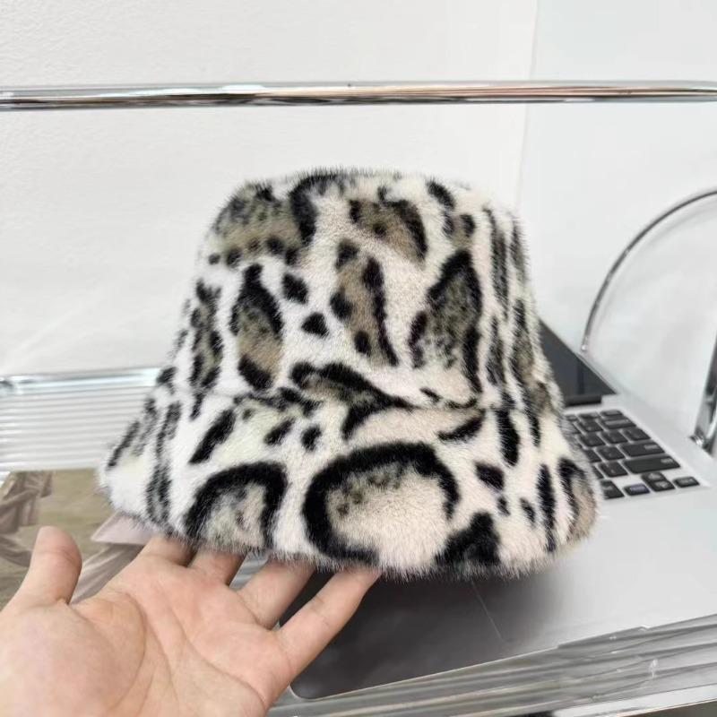 Warm Outdoor Leopard Print Bucket Hat,Multi Color Casual Headwear for Women,Suitable for Autumn/Winter Outdoor Winter Outfits
