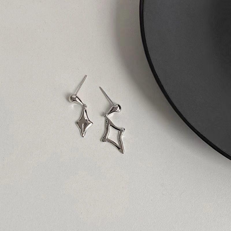 Day-Night Starlight Four-Pointed Star Earrings: Versatile, Trendy, Luxurious Studs for Everyday Elegance