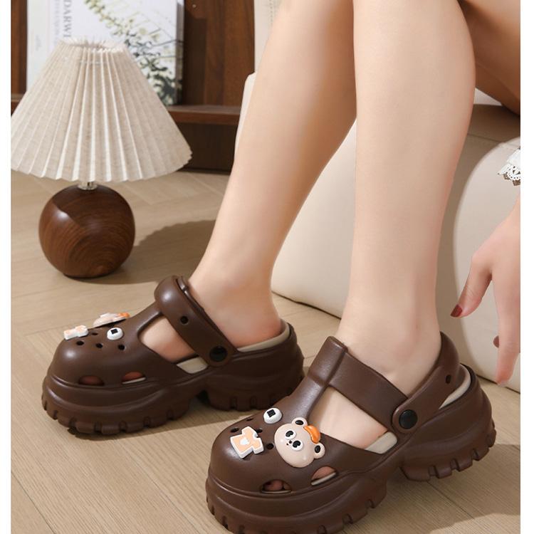Unisex Summer Large Size Thick Bottom Cartoon Bear Indoor Hole Beach Sandals Women Men Casual Sponge Cake Anti Slip Slippers For Couples 36-41