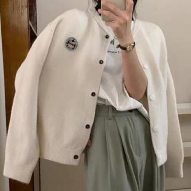 Autumn and Winter New Soft Waxy Gentle Sweater Jacket Women's Crew Neck Loose Versatile Embroidered Knitted Cardigan Jacket