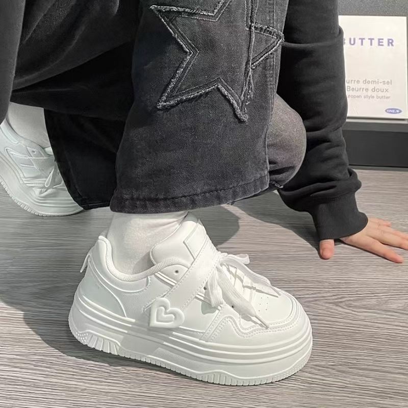 Girls Heart Thick Bottom Love Little White Shoes Women 2025 New Ins Lightweight Breathable Student Versatile Skirt Board Shoes