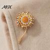 Everyday Wear Brooch Rhinestone Sunflower Pin for Women, Golden Flower Lapel Suit Long-lasting Dress Scarf Hat Bag Decoration, Clothing Accessory Gift