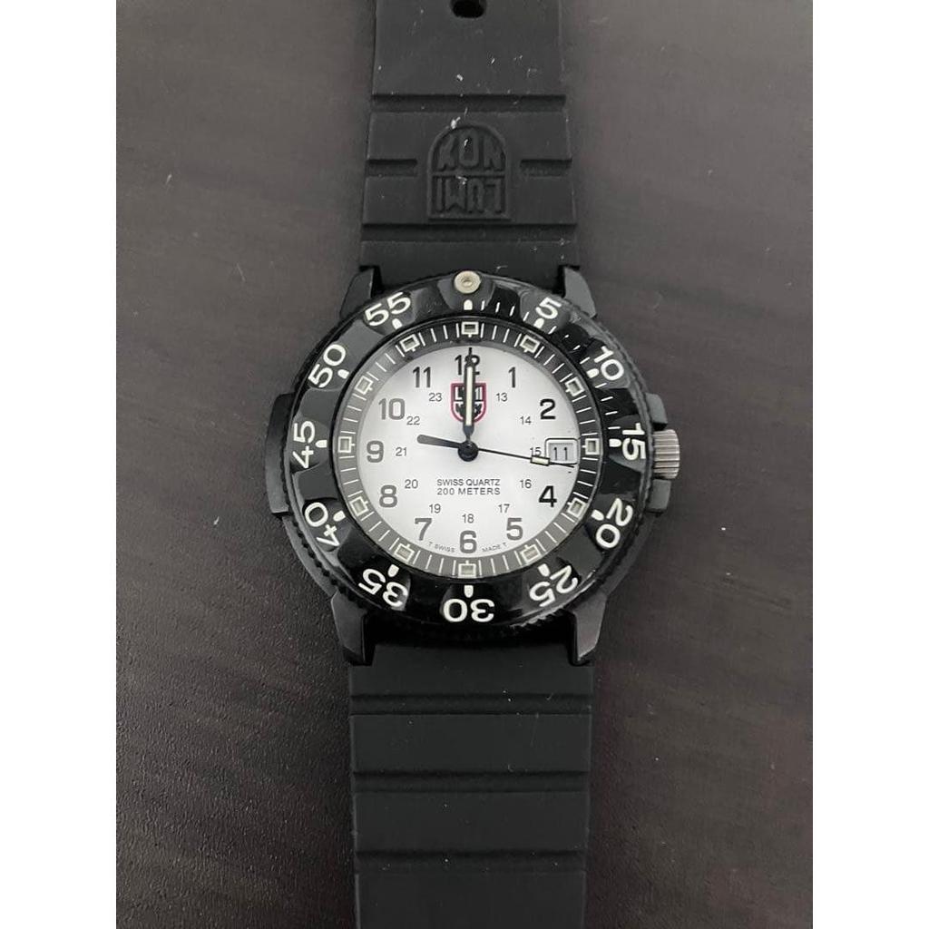 Used Junk item Luminox