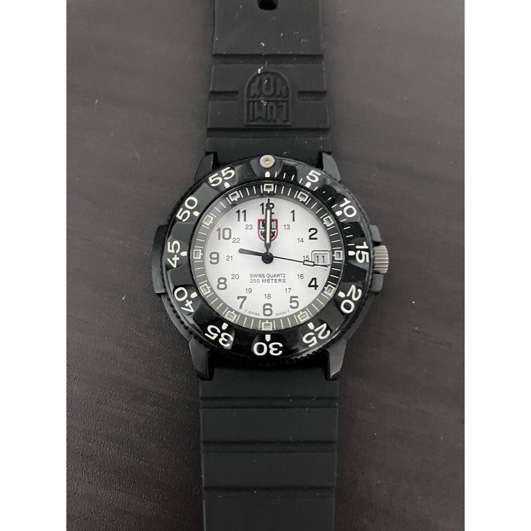 Used Junk item Luminox