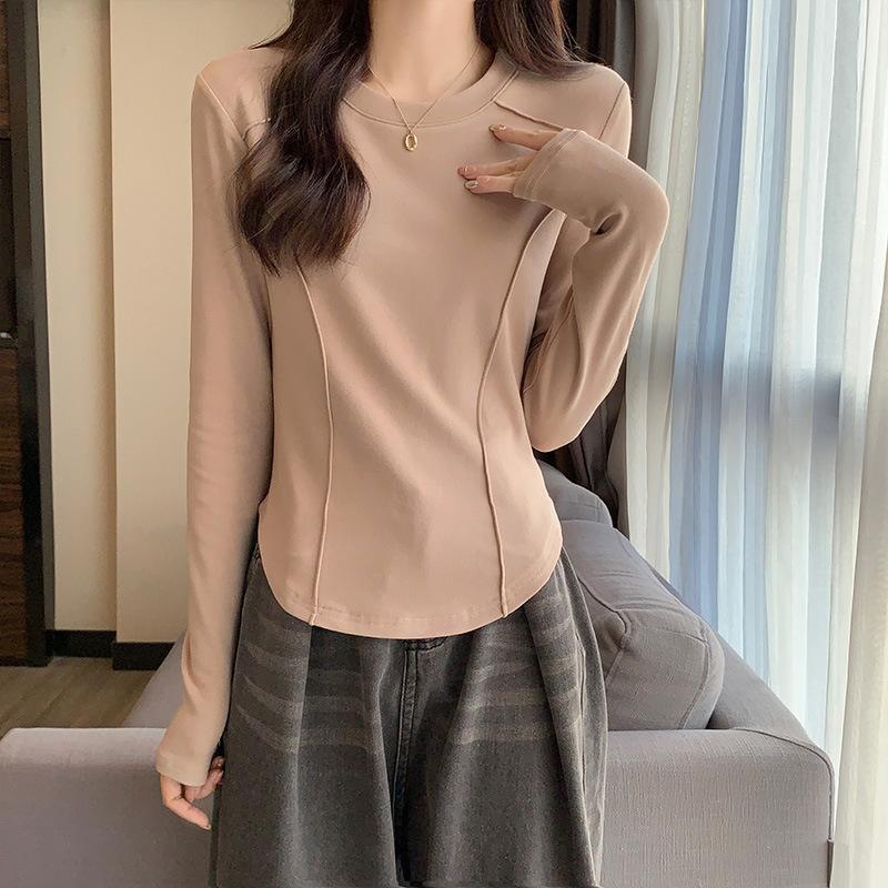 The New Style of Autumn and Winter Women's Clothing with a Black Fashion Round Neck Slim Long-sleeved T-shirt, Warm and Thickened Design Ladies Top
