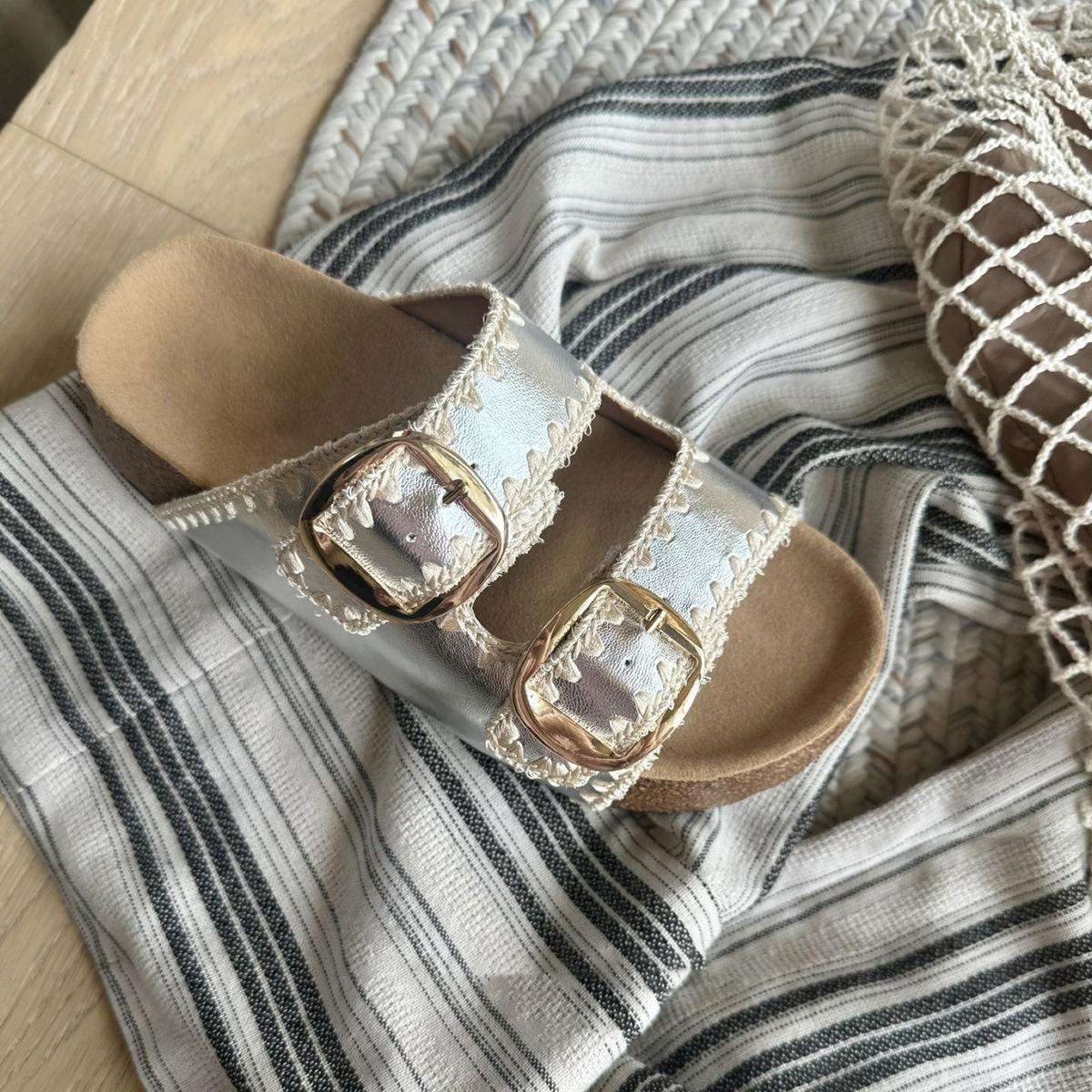 

Версия из мягкой кожи~ летние плетеные толстоподошвенные тапочки на платформе 4 см Birkencool 2025 новые модные универсальные туфли для работы 35 серебряный