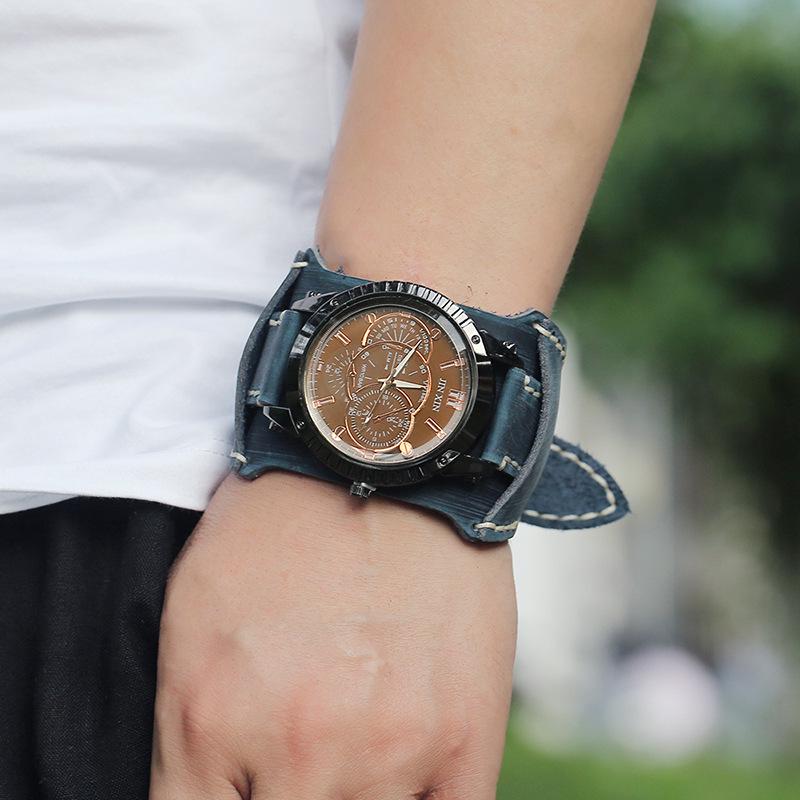 Retro Distressed Men's Cowhide Watch: European American Punk Wide Leather Bracelet Jewelry