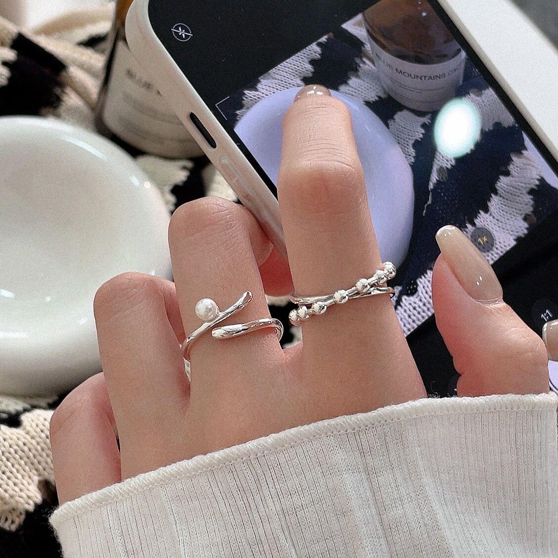 

925 Sterling Silver Pearl Ring - Women s Niche Design, Fashionable, Elegant, Light Luxury Jewelry