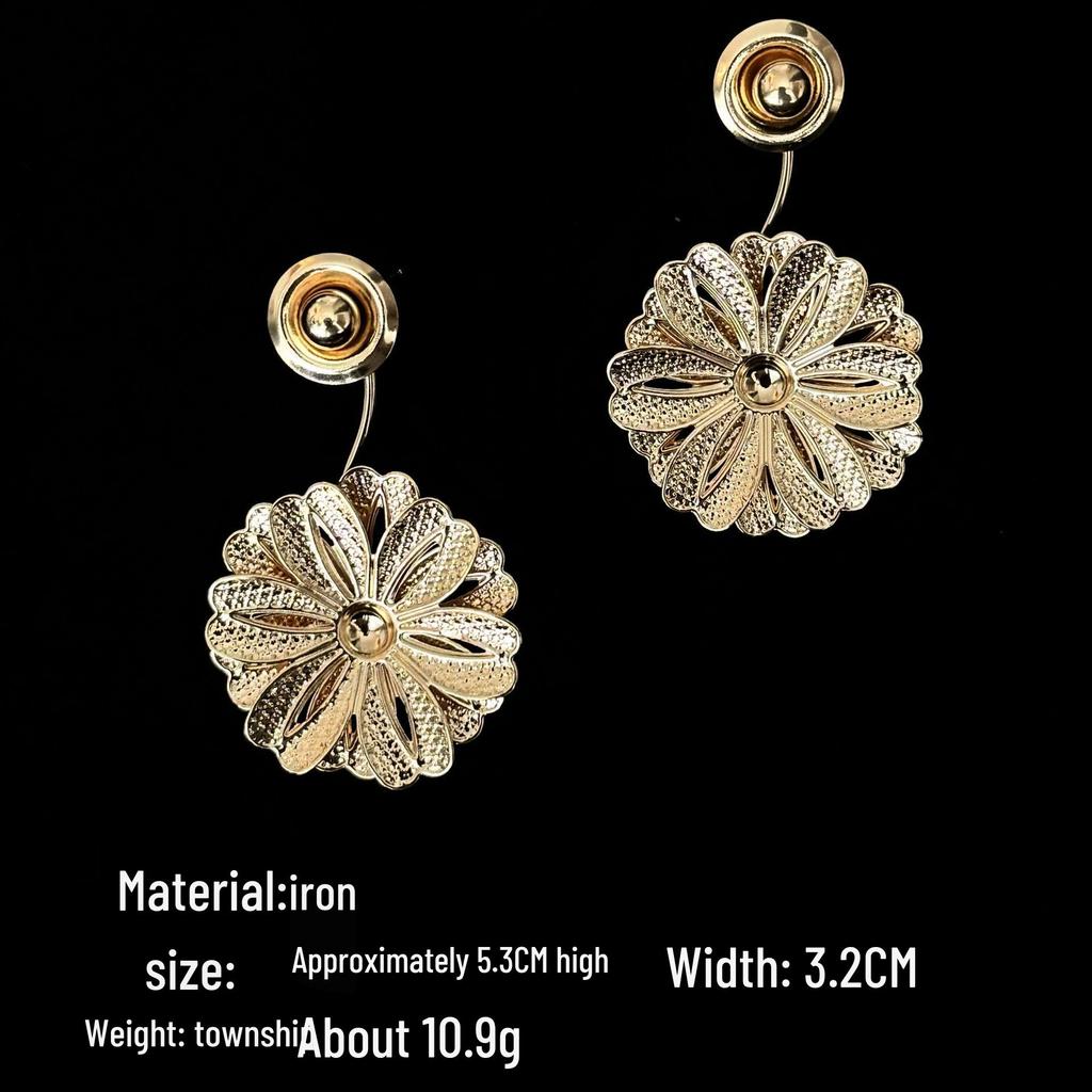 Retro Heavy Metal Stil 3D Blume Blatt Quaste Ohrringe