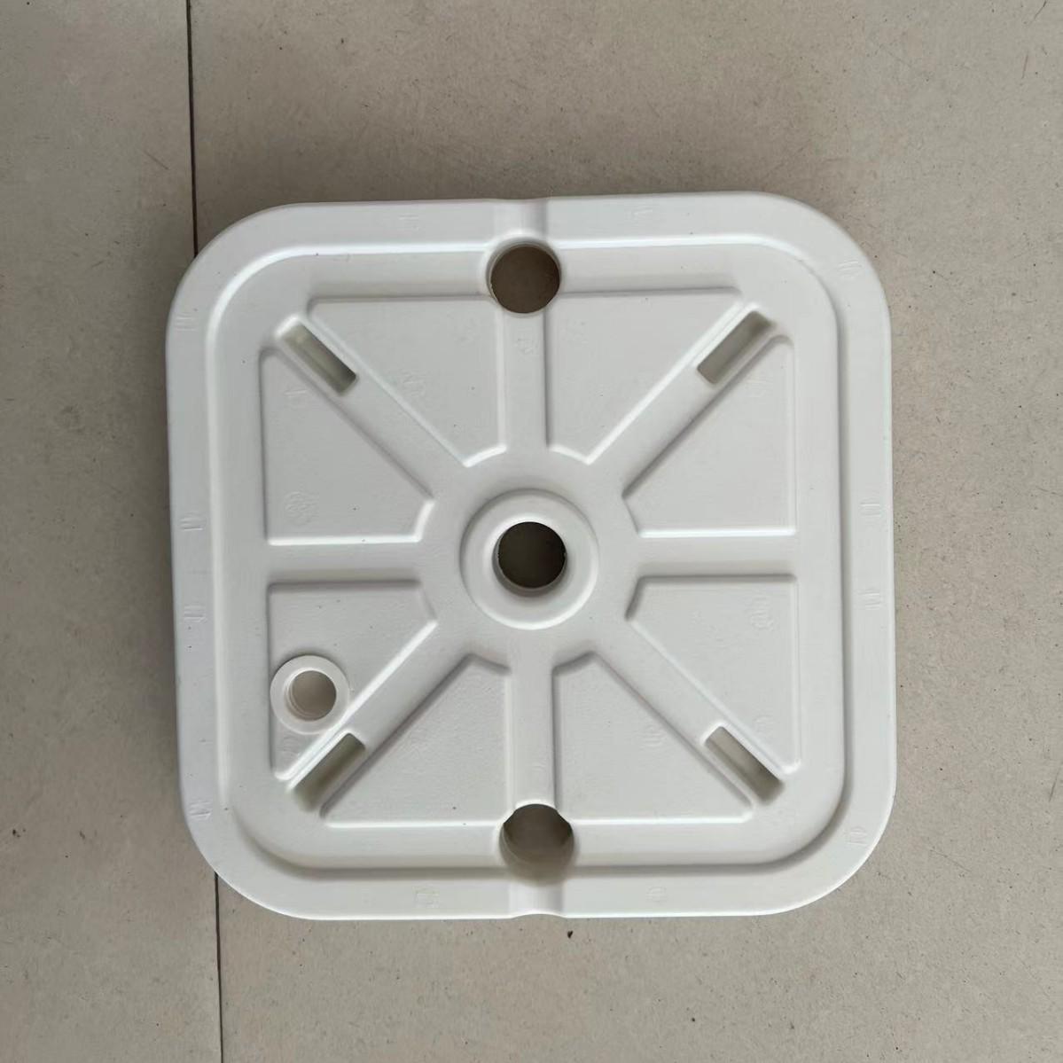 Square Water-Filled Base Pole for Balloon Arrangements